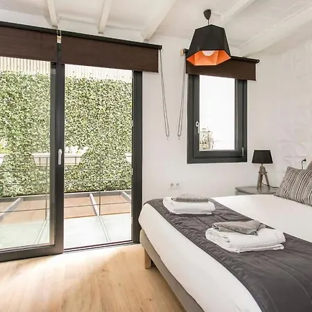 Amazing 3 Bedroom With Indoor Pool Apartmán *